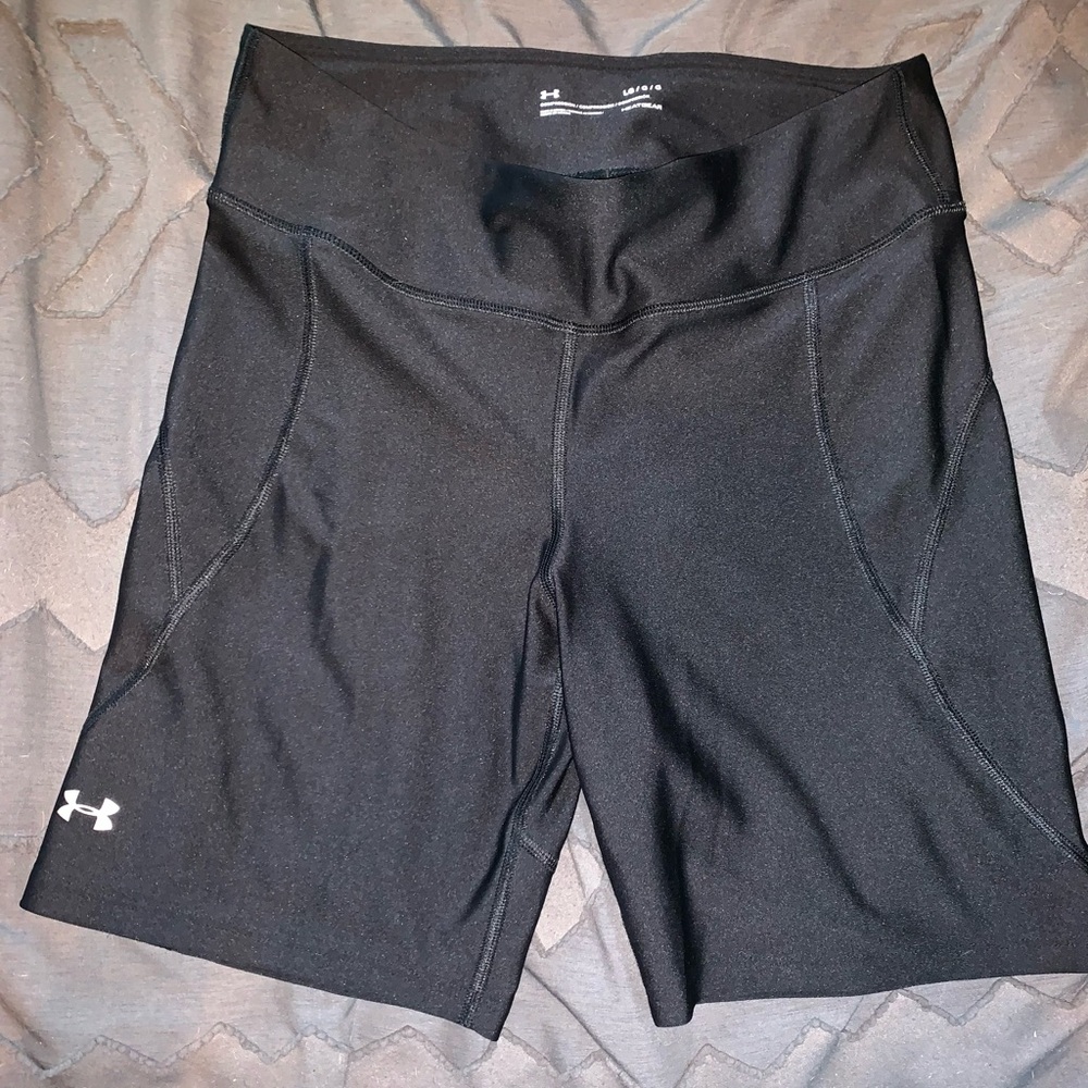Under Armour Black Athletic Biker Shorts Performance Fit